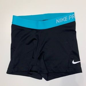 Black Nike Pros